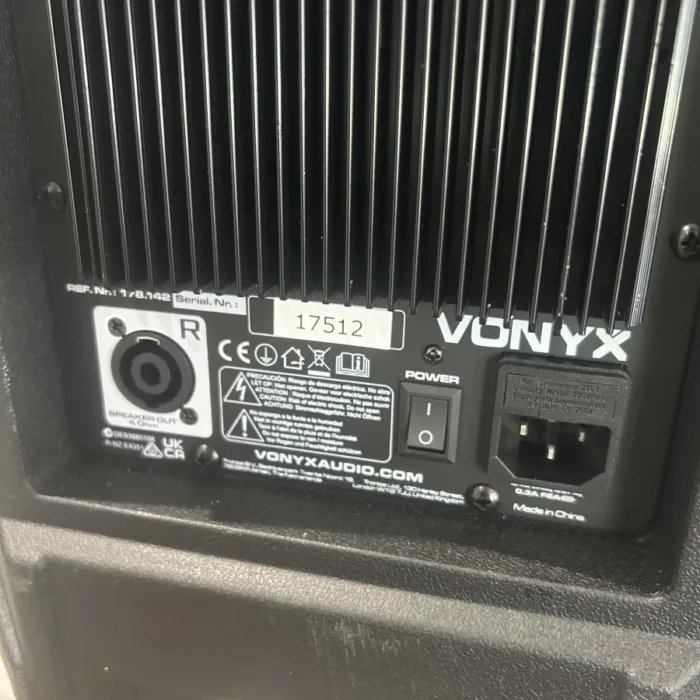 Two Speakers 1000w each with Bluetooth - Image 3